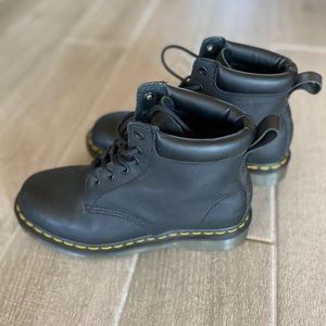 Dr. Martens Black Boots - UK 6 | US-M 7 | US-L 8
